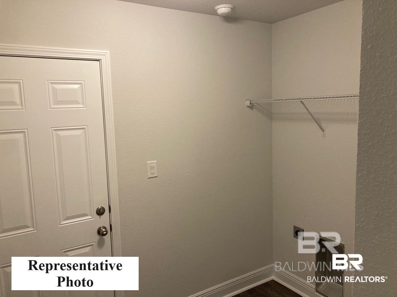 807 Rosemary Circle