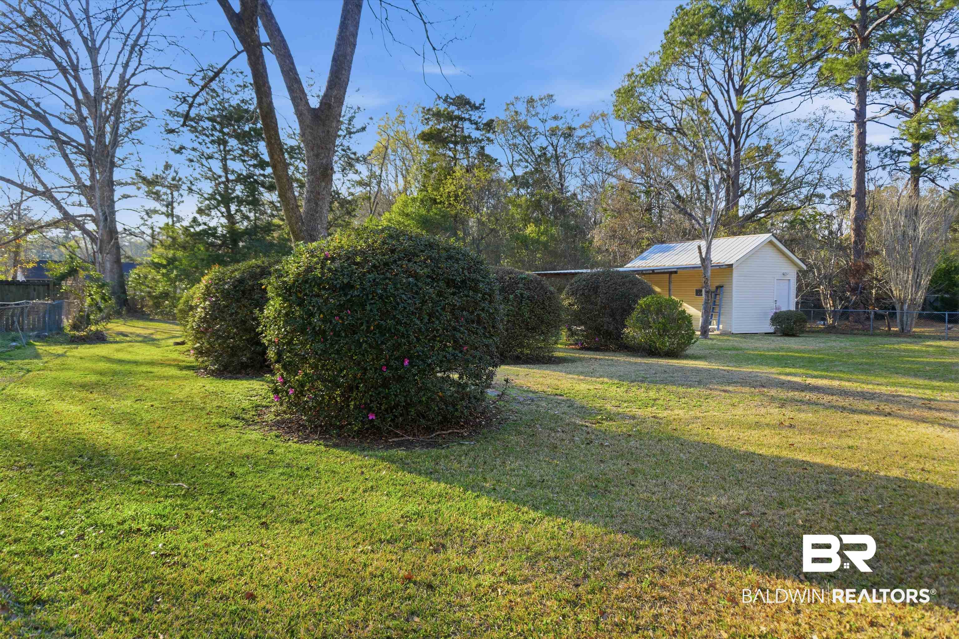 52 Perry Avenue