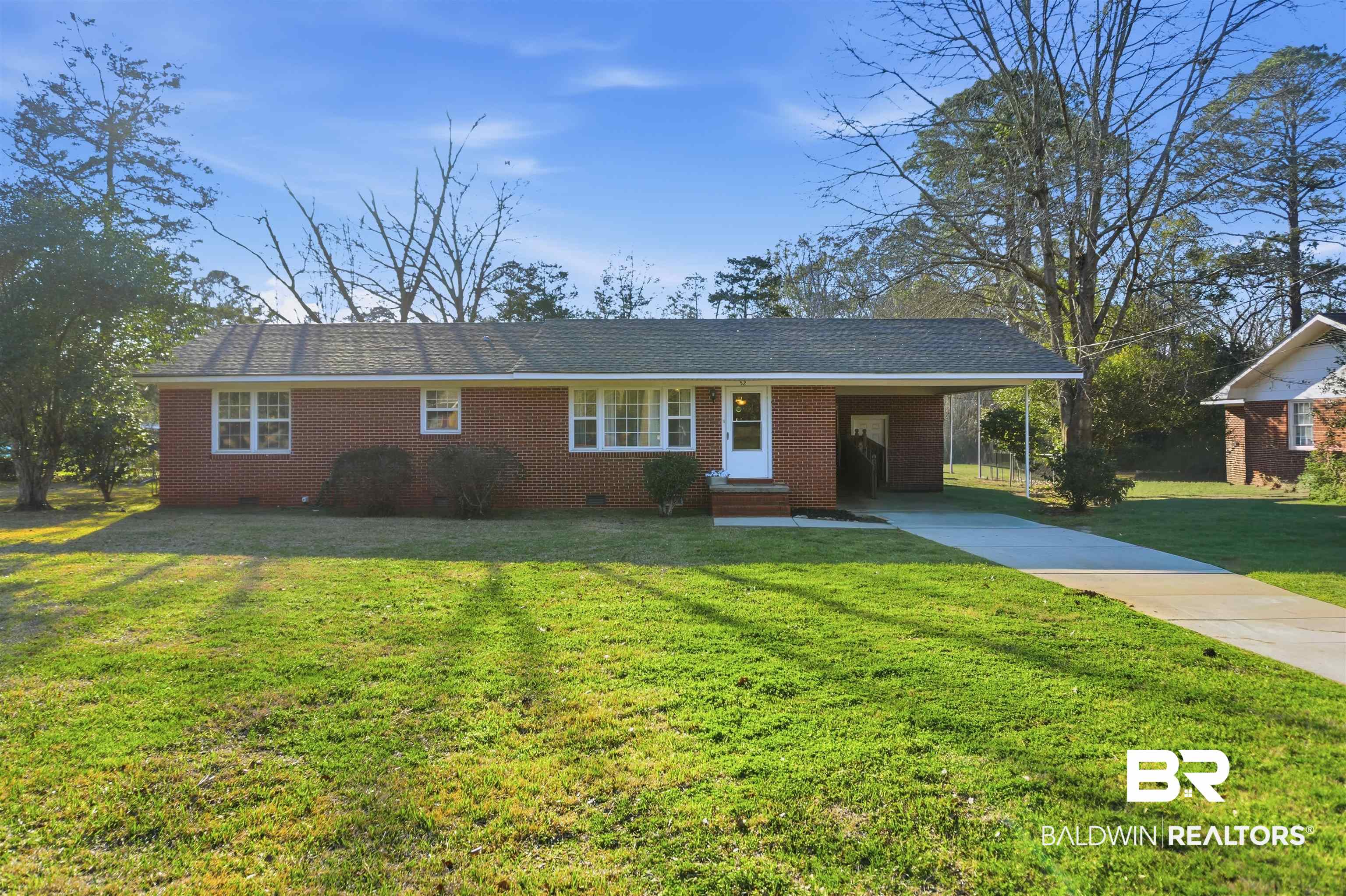 52 Perry Avenue