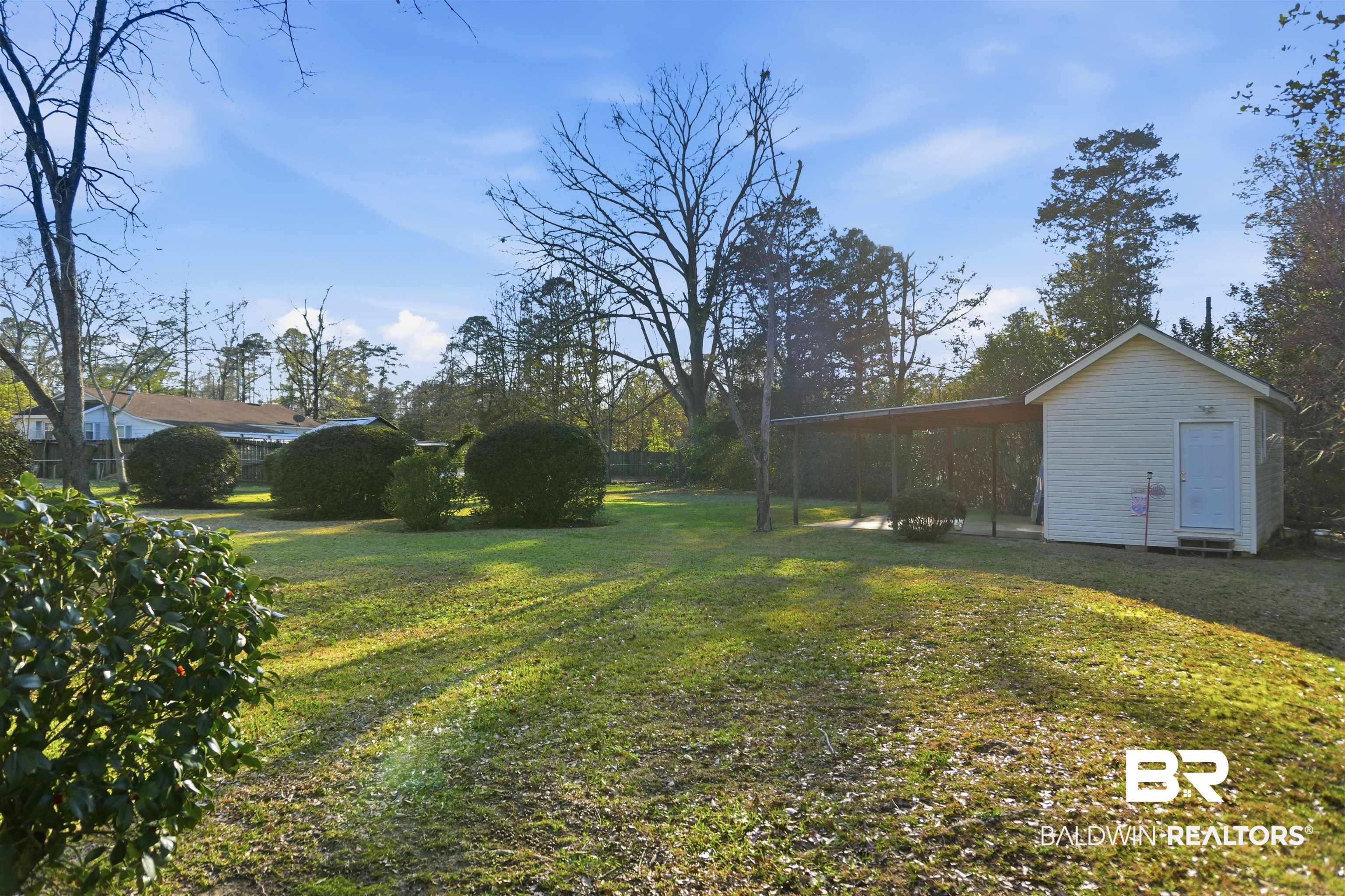 52 Perry Avenue