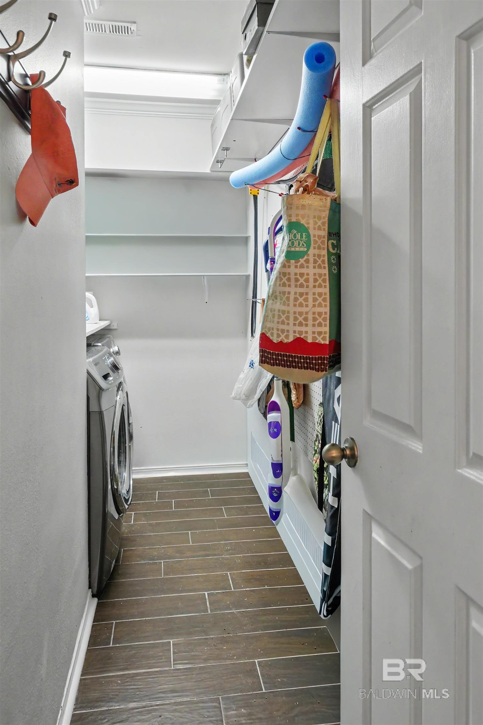 1701 Regency Road 116