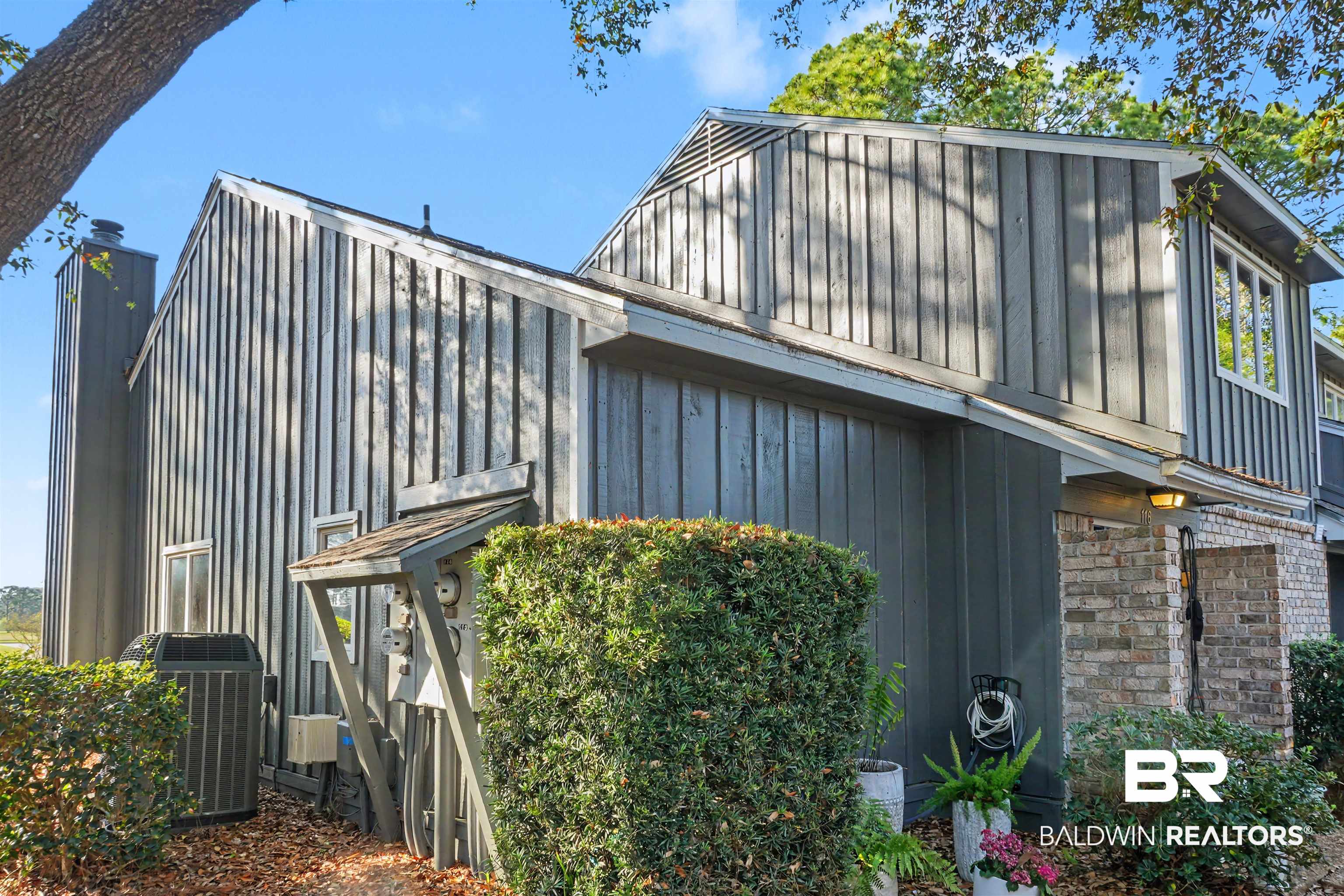 1701 Regency Road 116