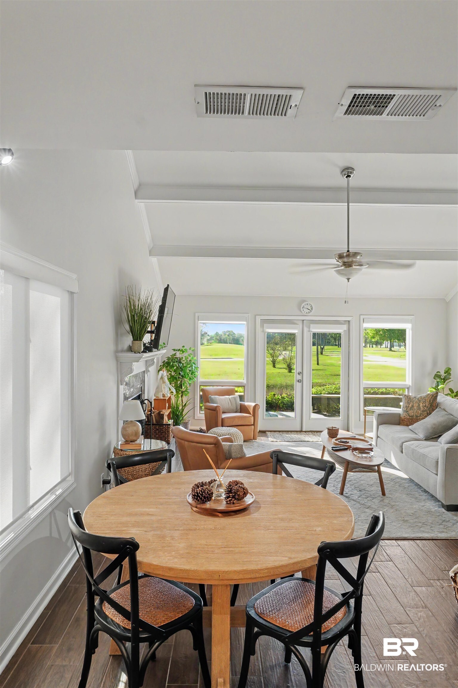 1701 Regency Road 116