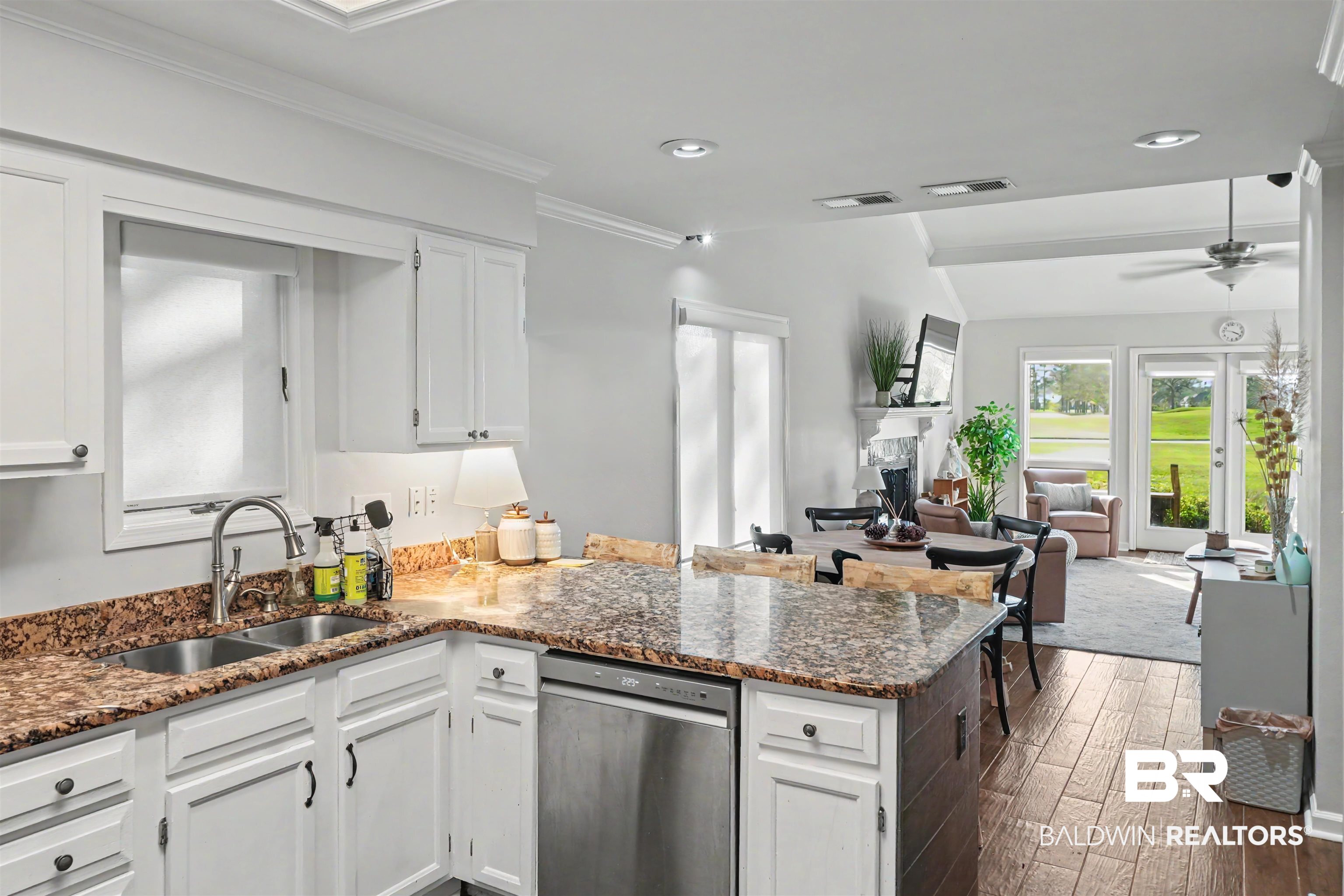 1701 Regency Road 116