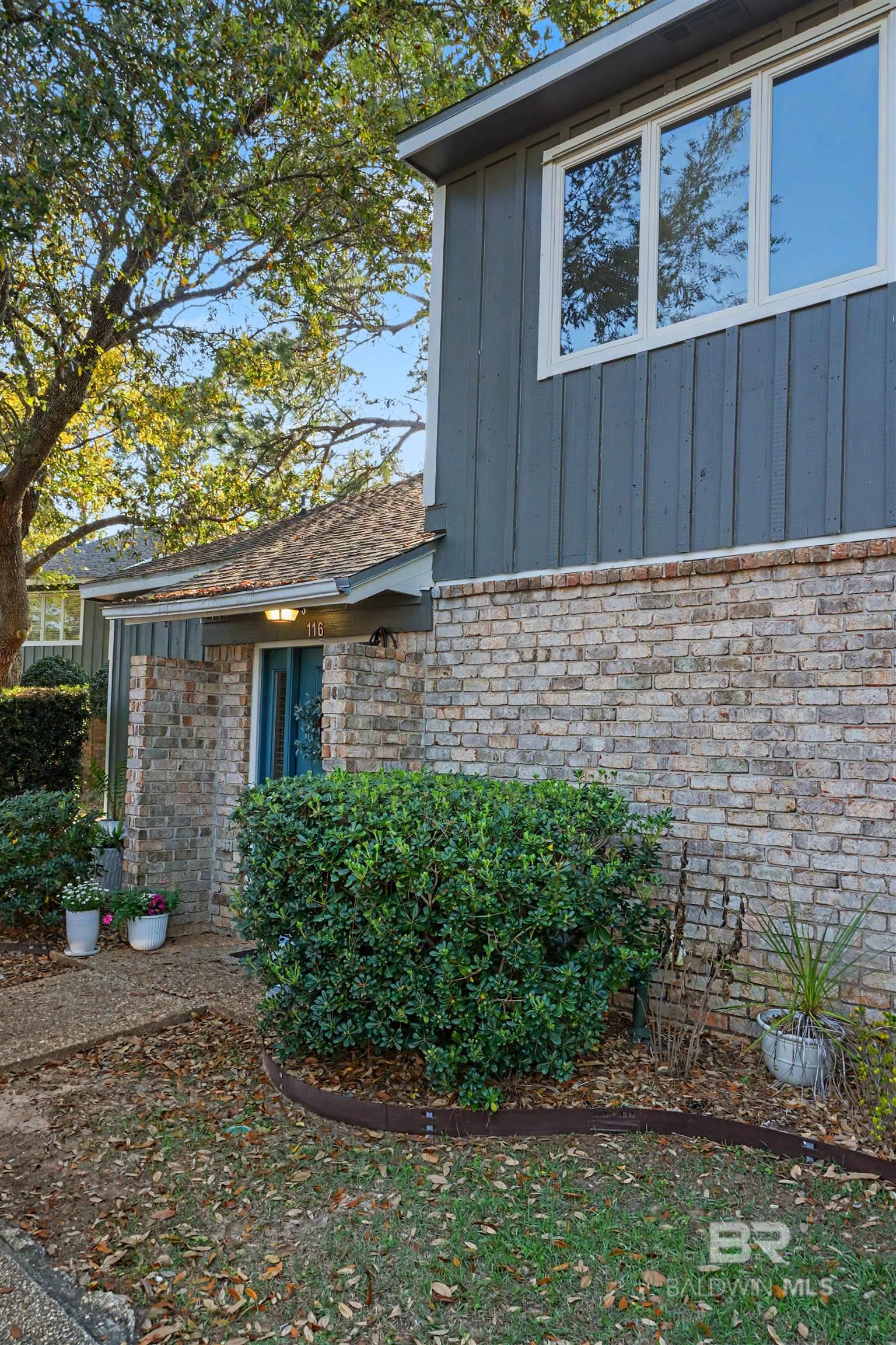 1701 Regency Road 116