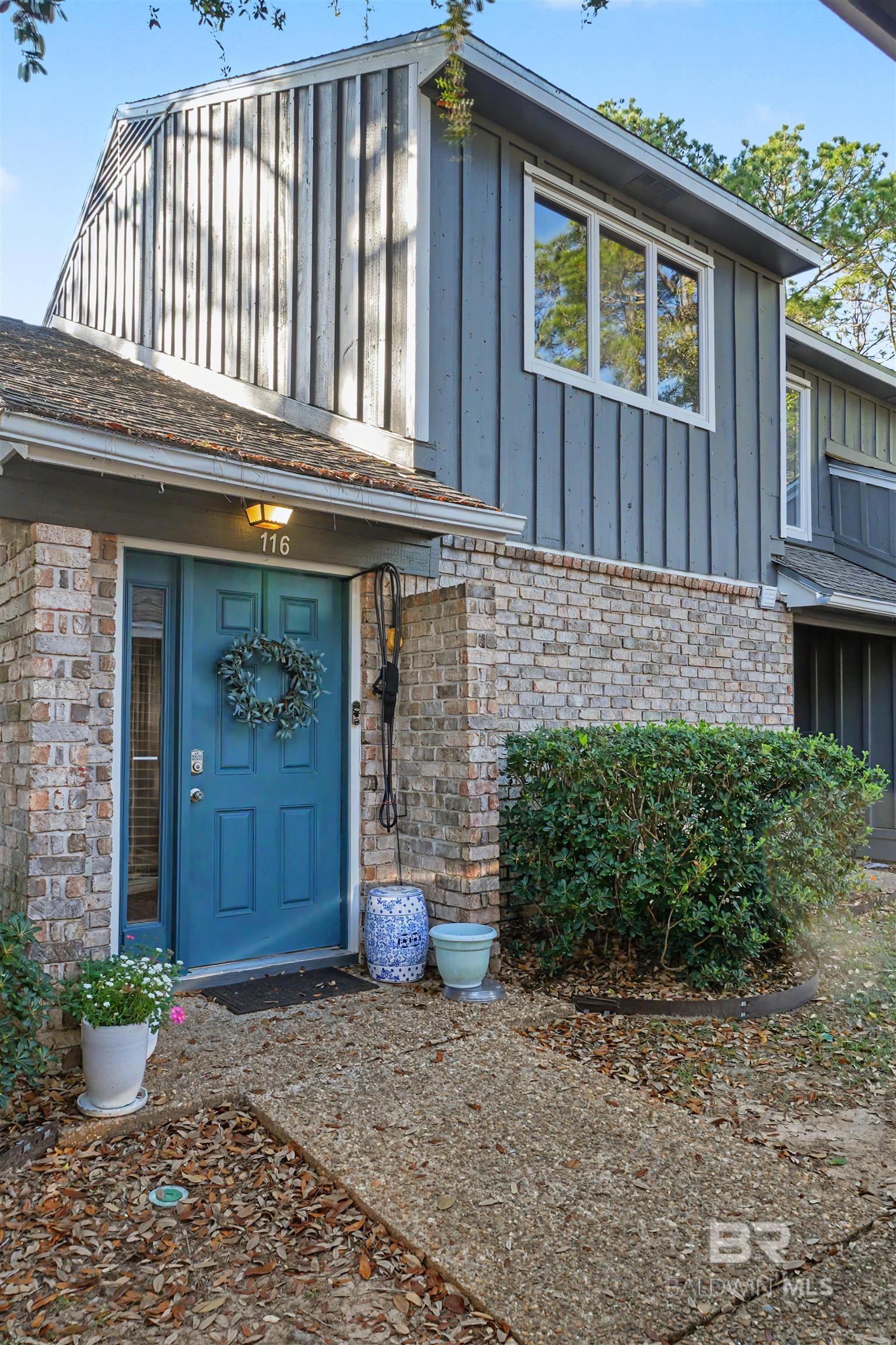 1701 Regency Road 116