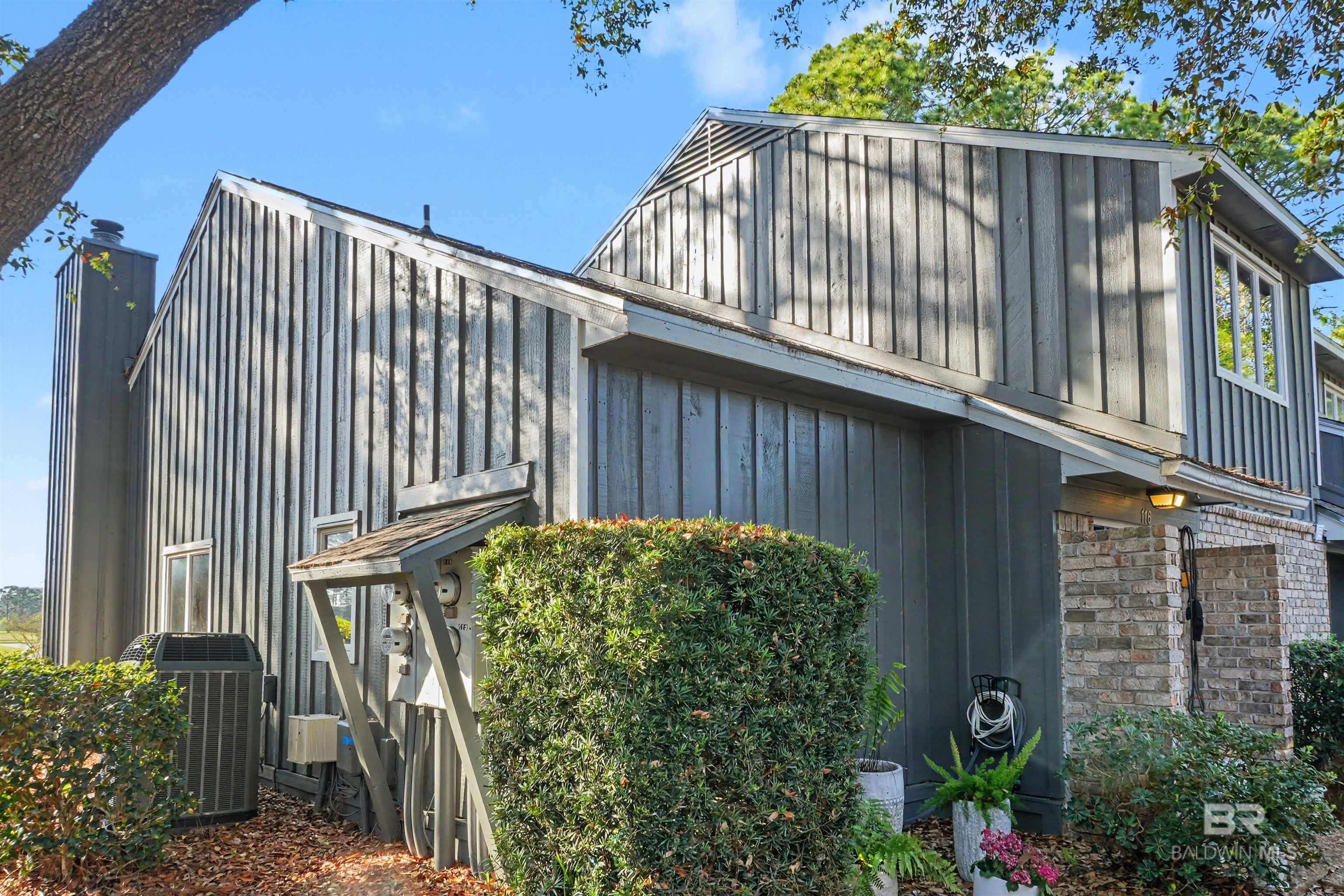 1701 Regency Road 116