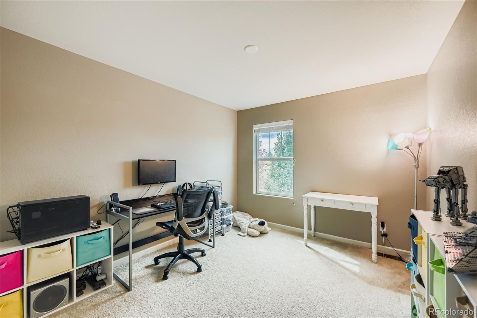 6320 Walnut Grove Way