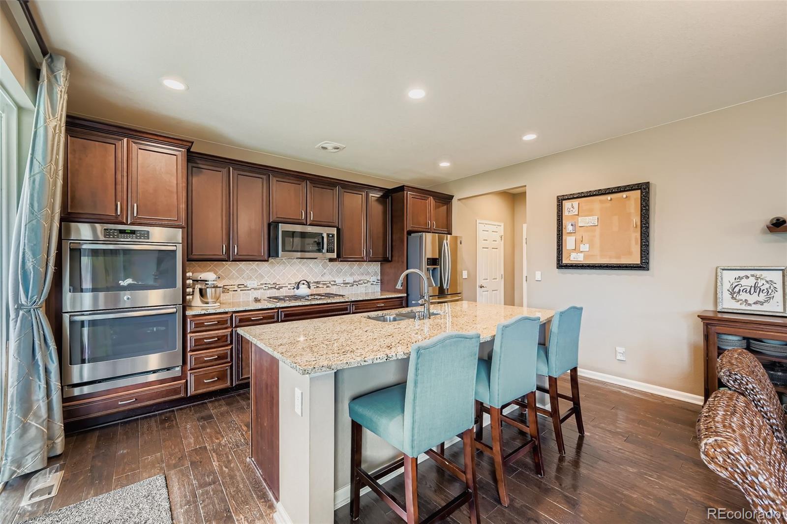 6320 Walnut Grove Way