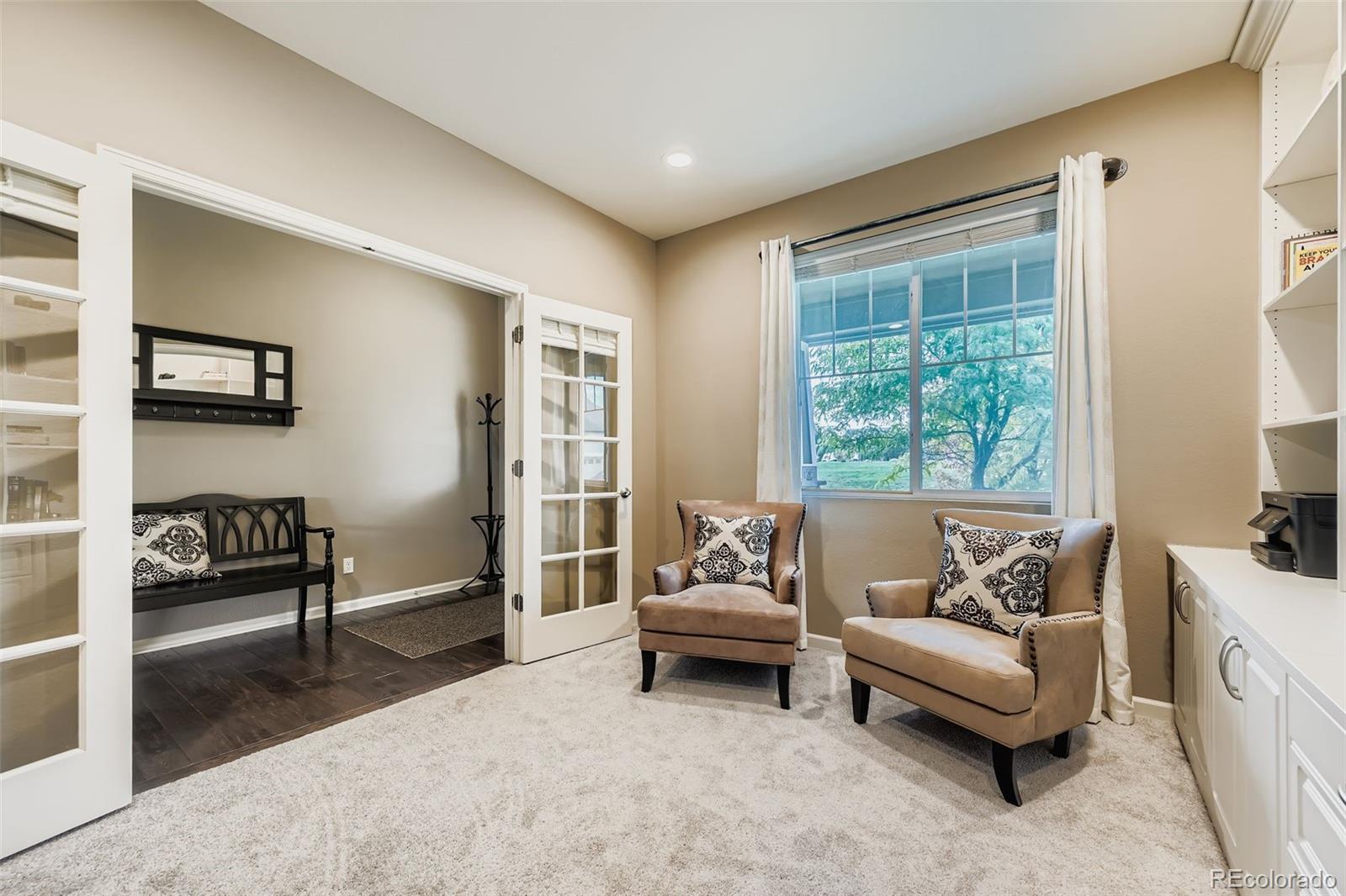 6320 Walnut Grove Way