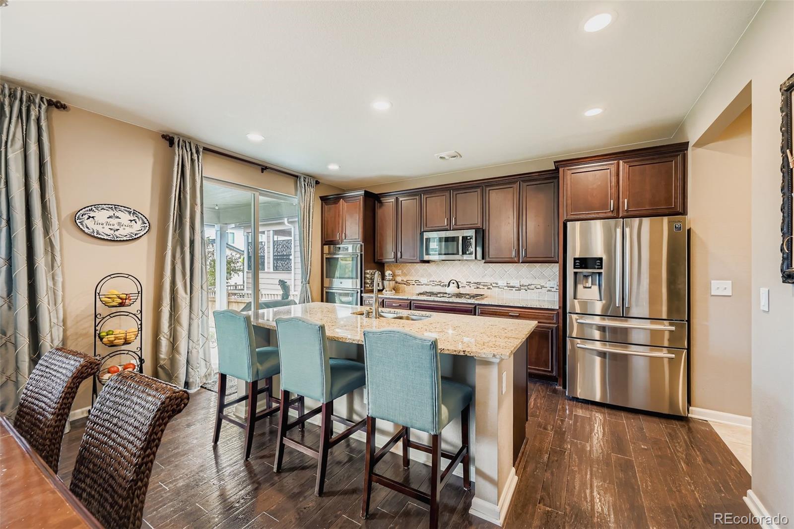 6320 Walnut Grove Way