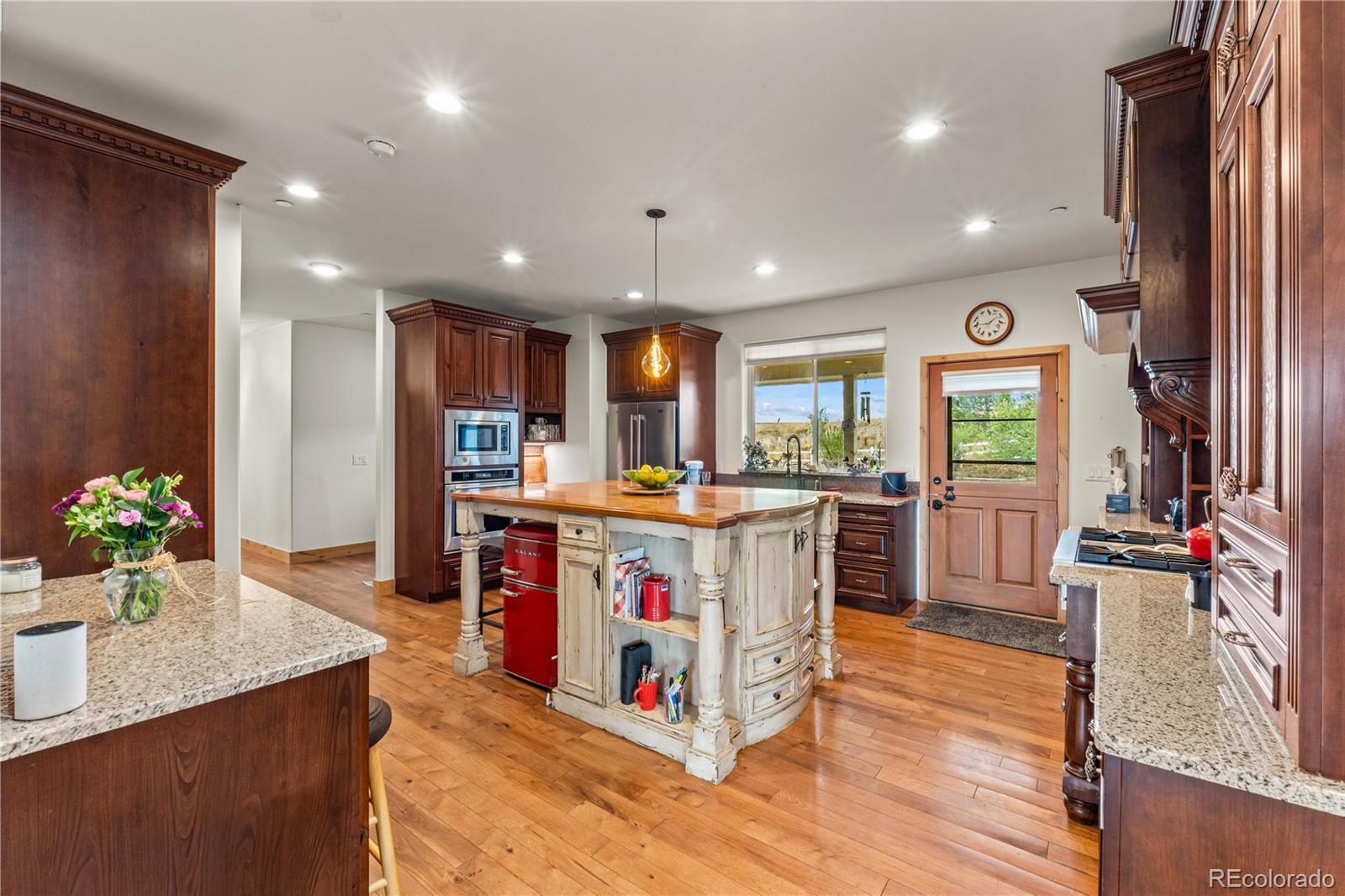 6170 N 79th Street