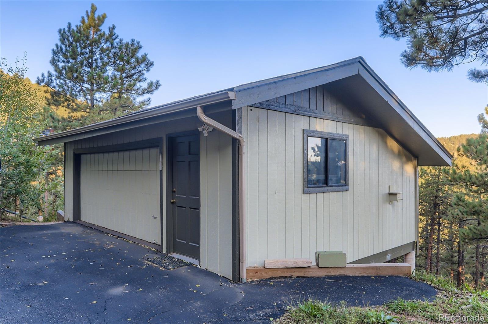 994 Timber Lane