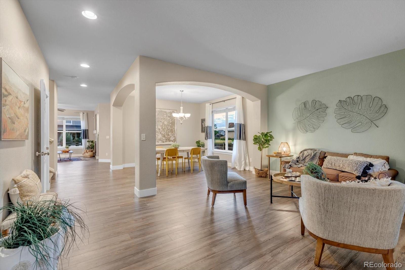 6325 Saratoga Trail