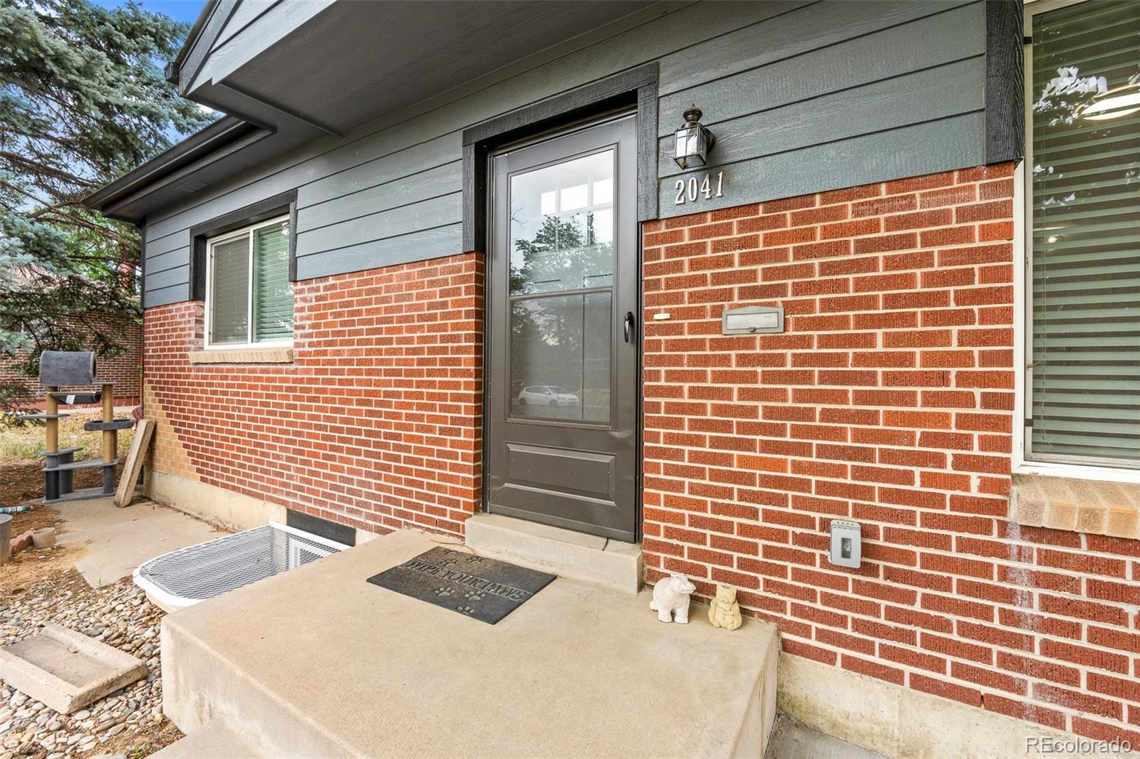 2041 Samuel Drive