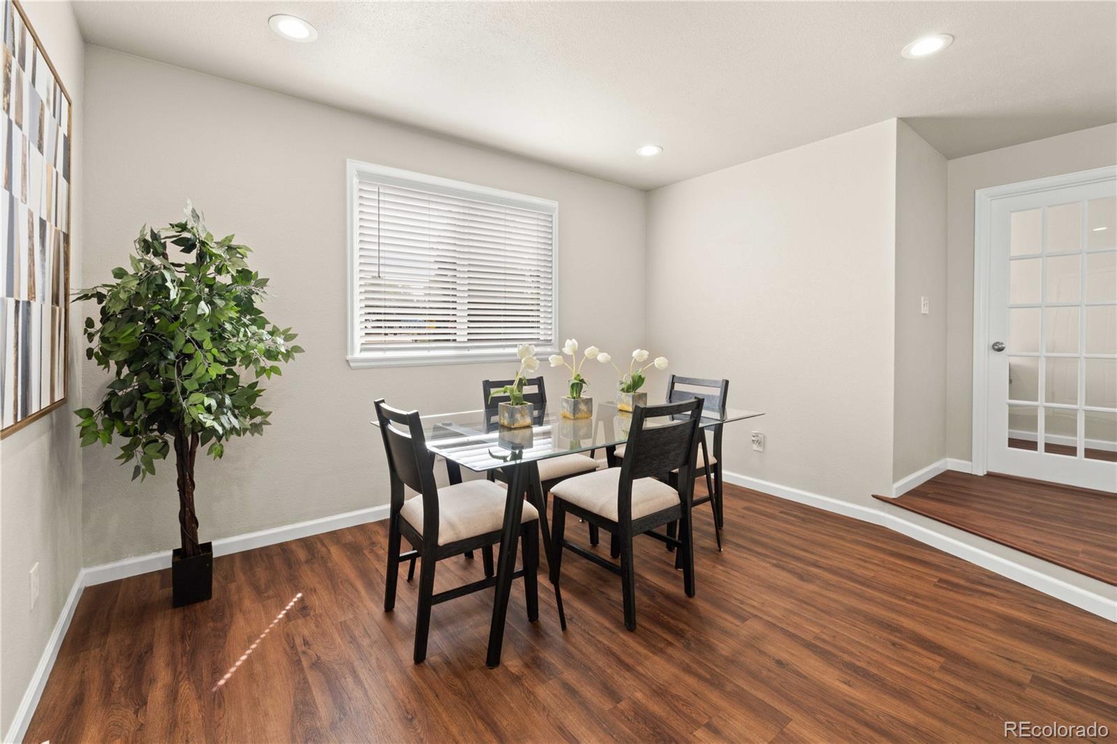 6261 W 74th Place