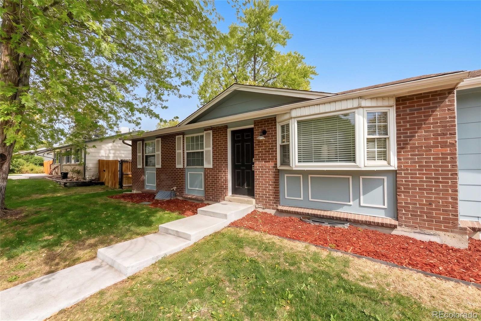 6261 W 74th Place