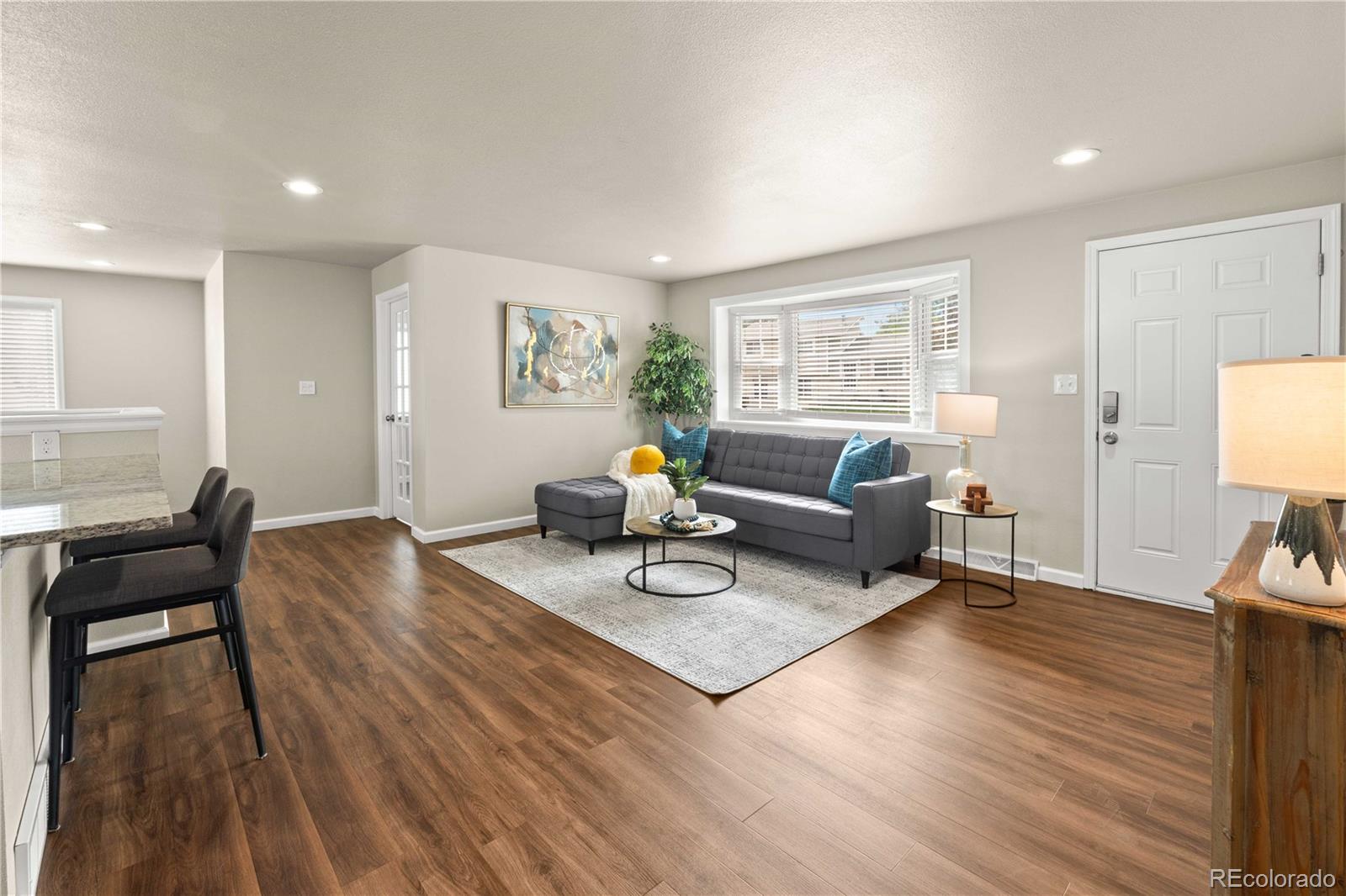 6261 W 74th Place