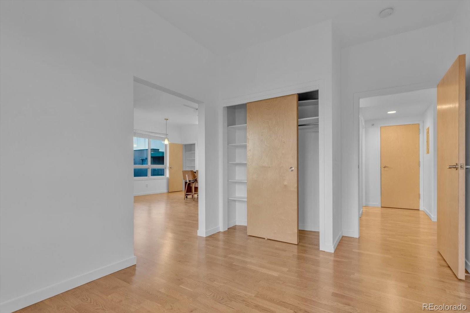 1053 W Century Drive Unit: 310
