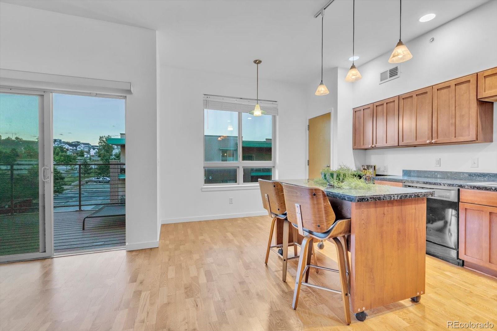 1053 W Century Drive Unit: 310