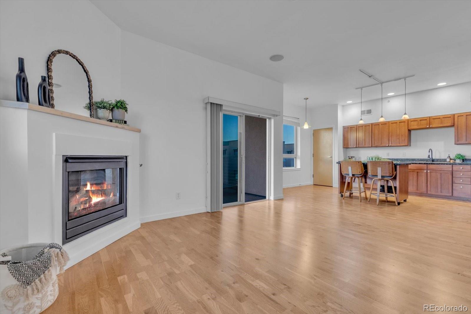 1053 W Century Drive Unit: 310