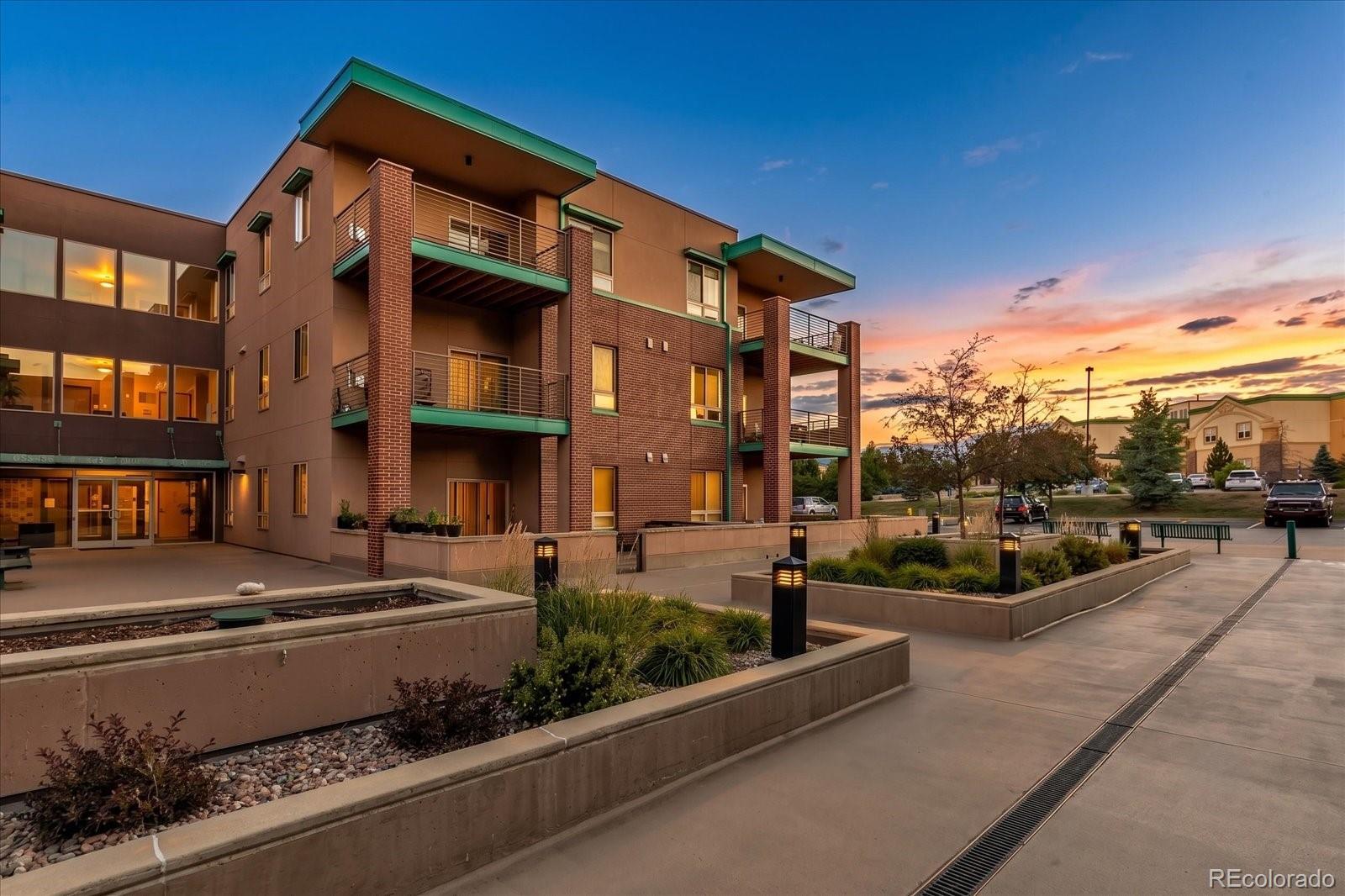 1053 W Century Drive Unit: 310