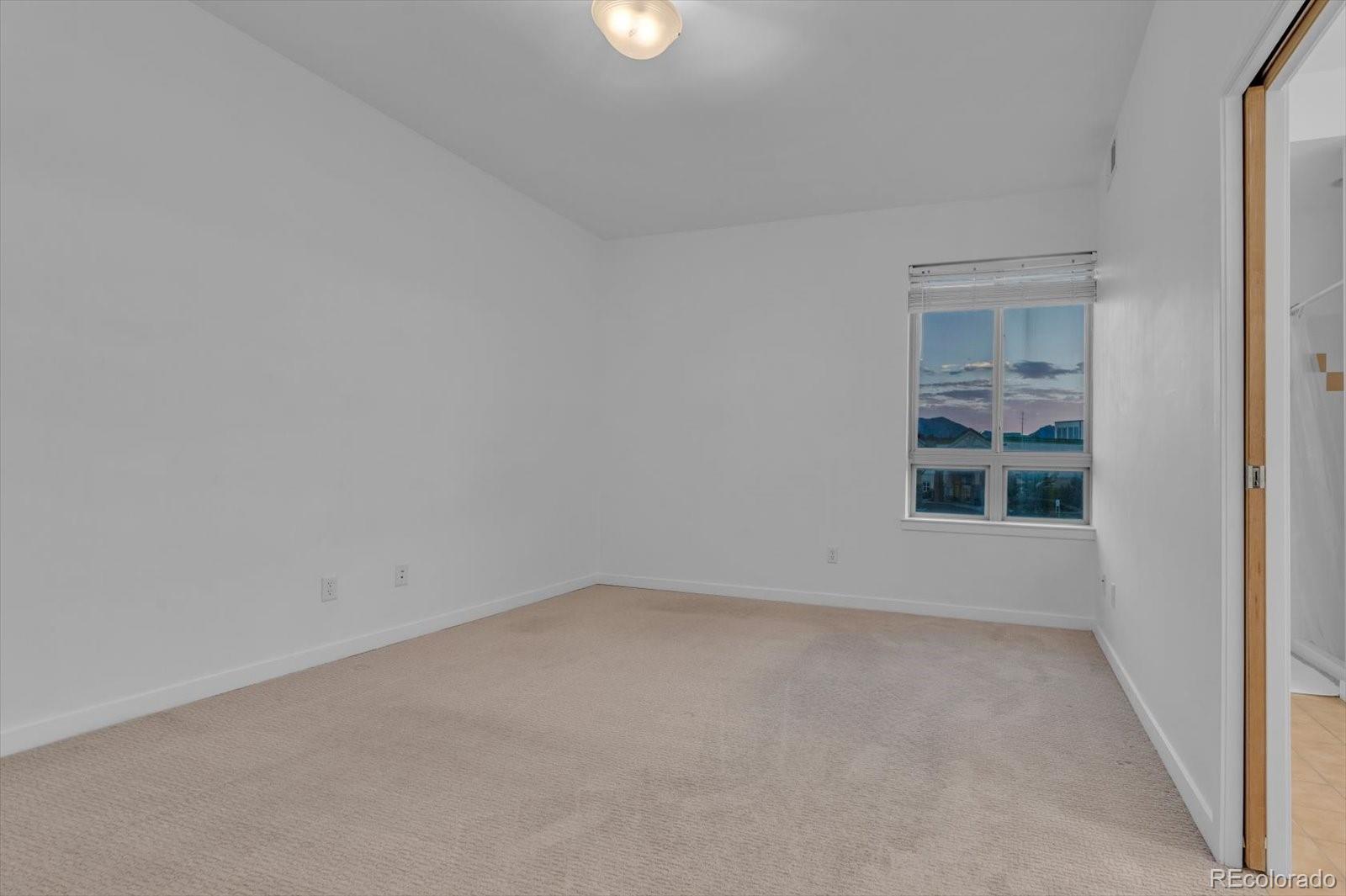 1053 W Century Drive Unit: 310
