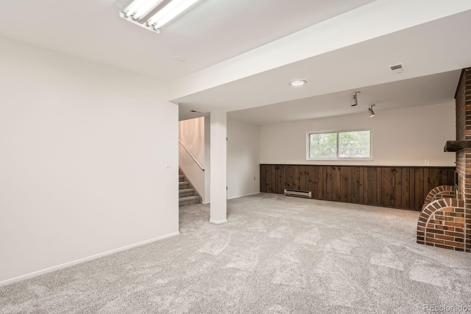 1800 Centaur Village Drive