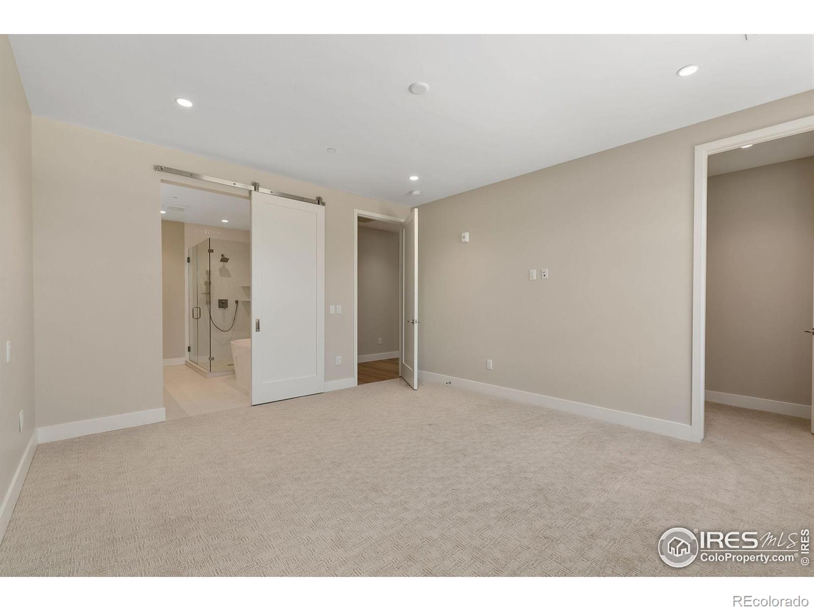 205 E 6th Street Unit: 203