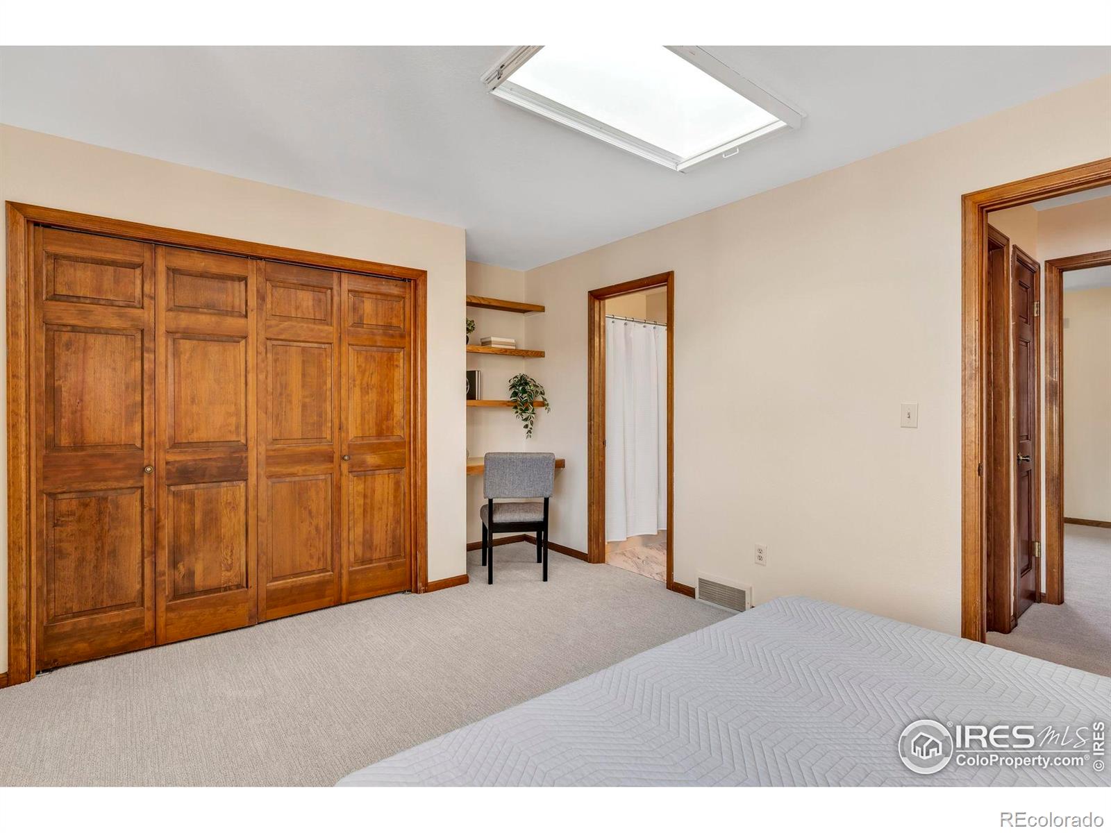 1590 Garfield Avenue Unit: B
