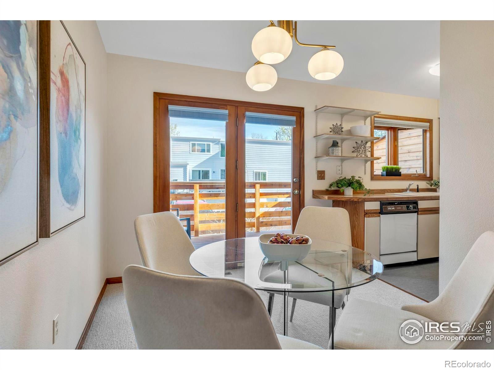 1590 Garfield Avenue Unit: B