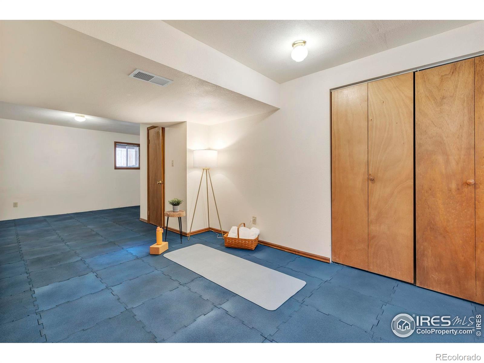 1590 Garfield Avenue Unit: B