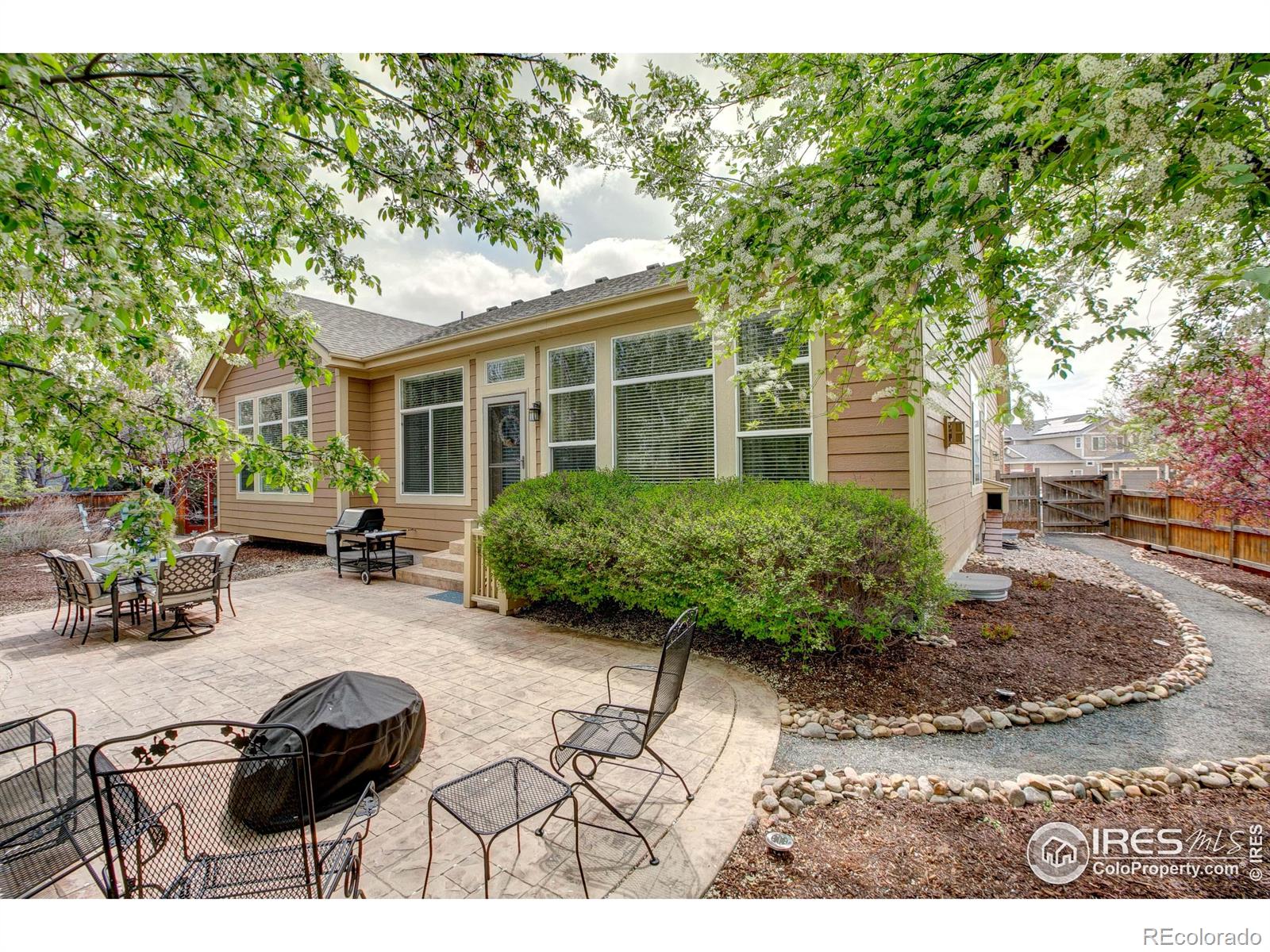 6208 Treestead Court