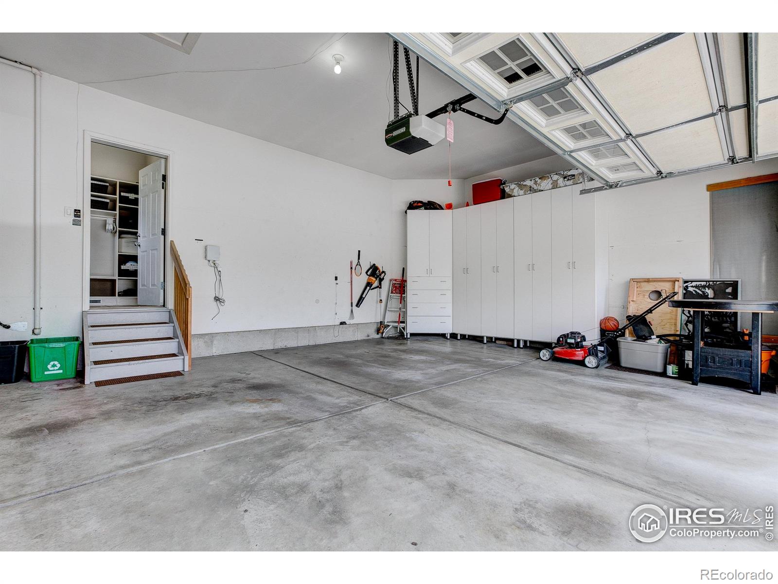 6208 Treestead Court