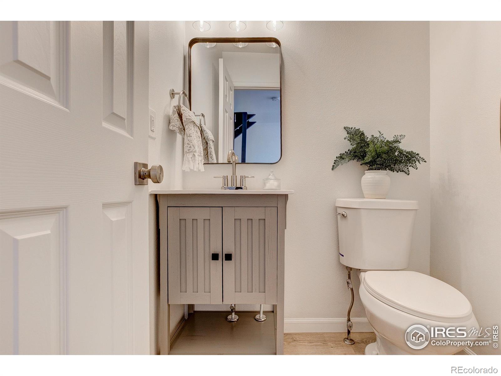 3200 Azalea Drive Unit: 5