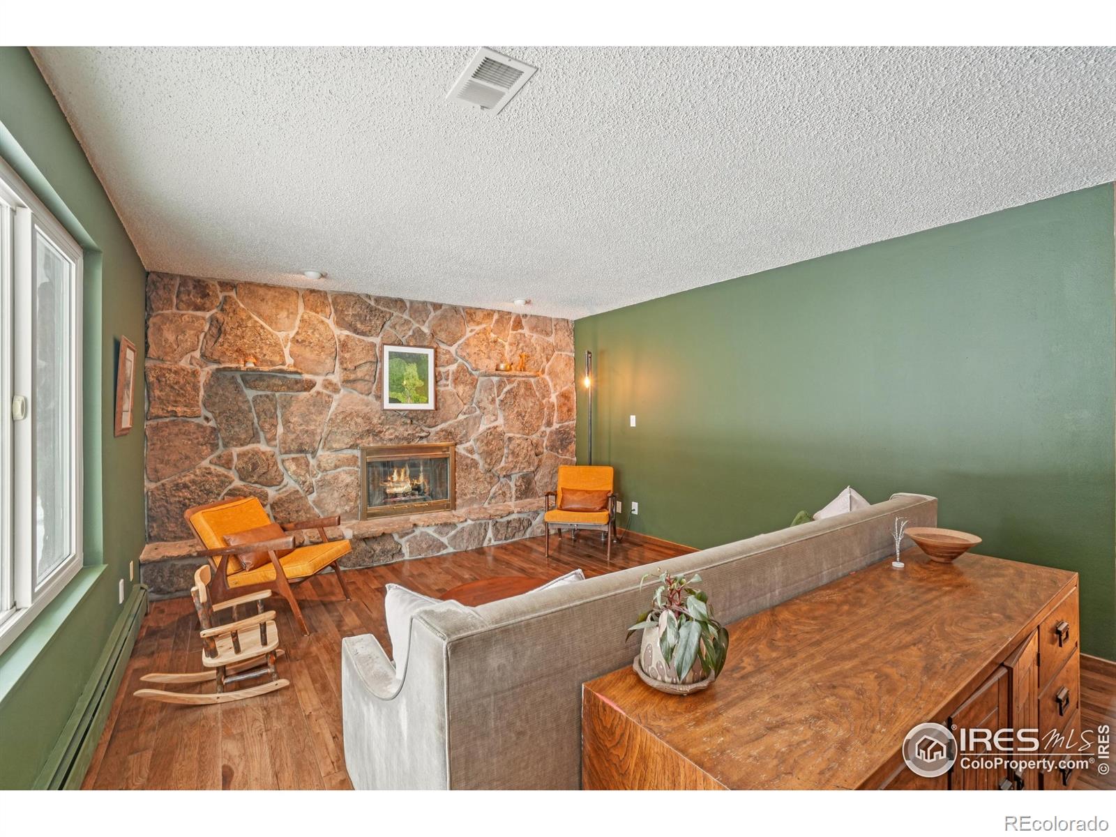 2012 Van Buren Avenue