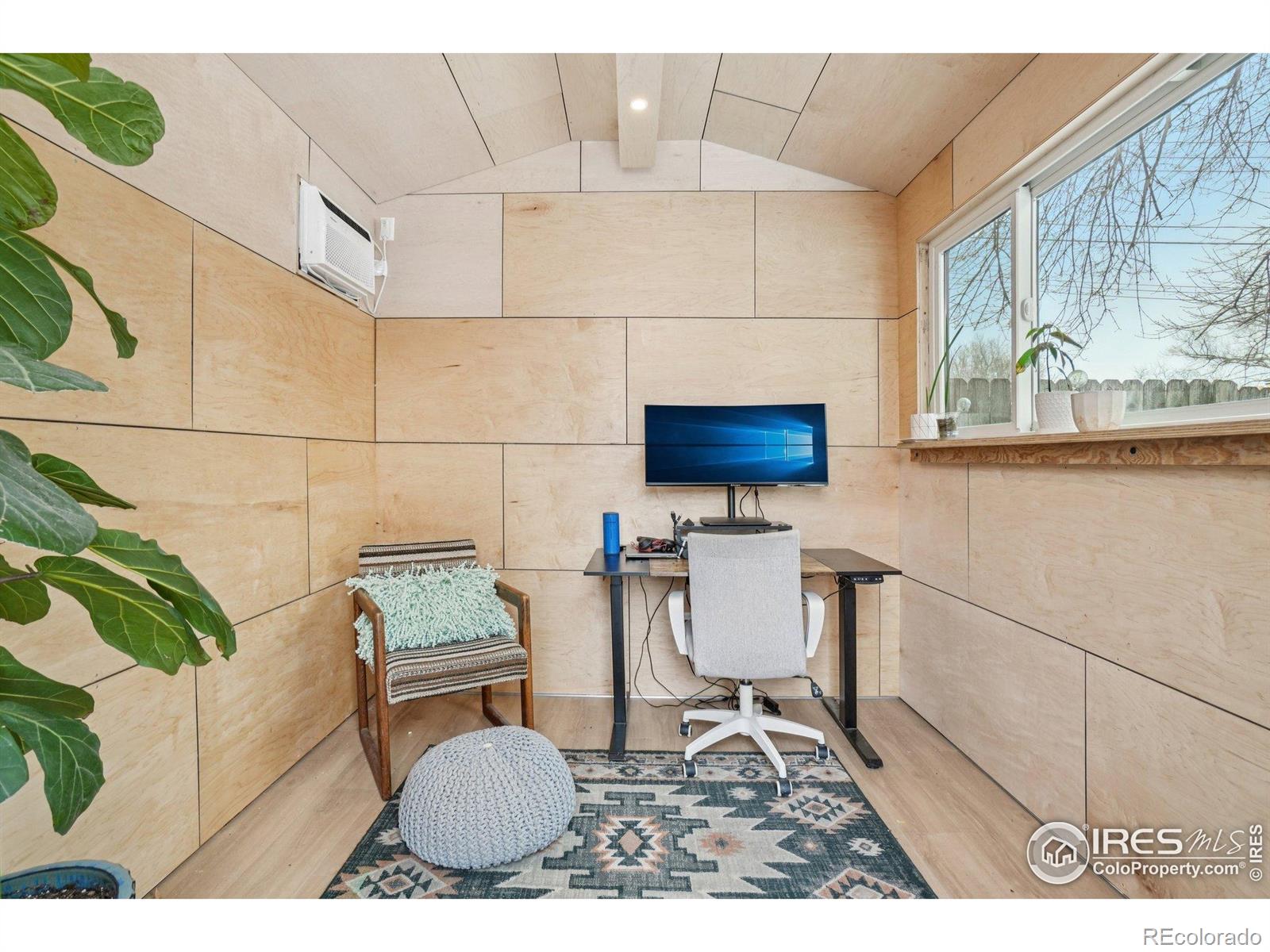 2012 Van Buren Avenue