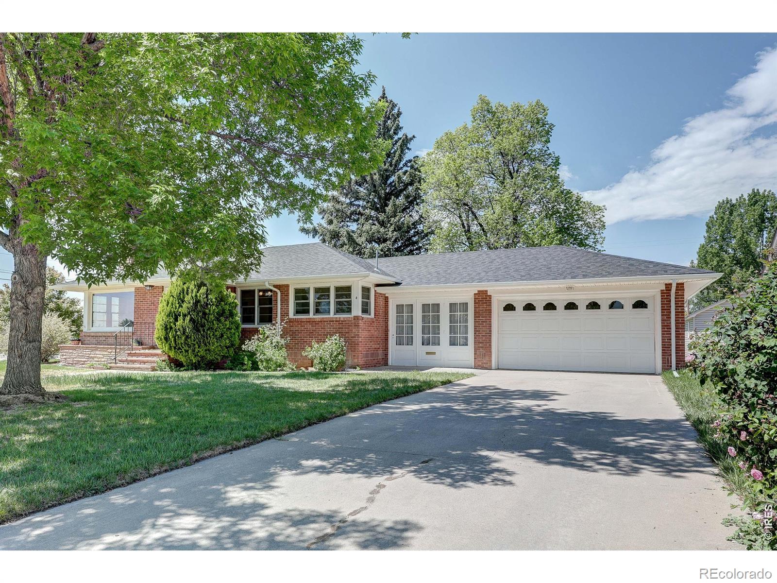 4 Cottonwood Avenue