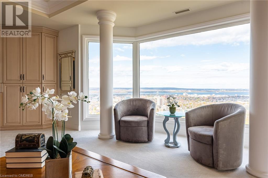 174 MOUNTAIN PARK Avenue Unit# 6 EAST