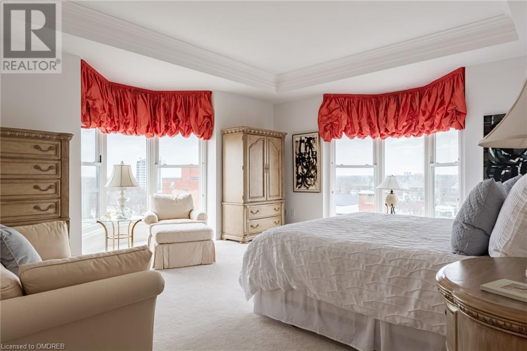 174 MOUNTAIN PARK Avenue Unit# 6 EAST