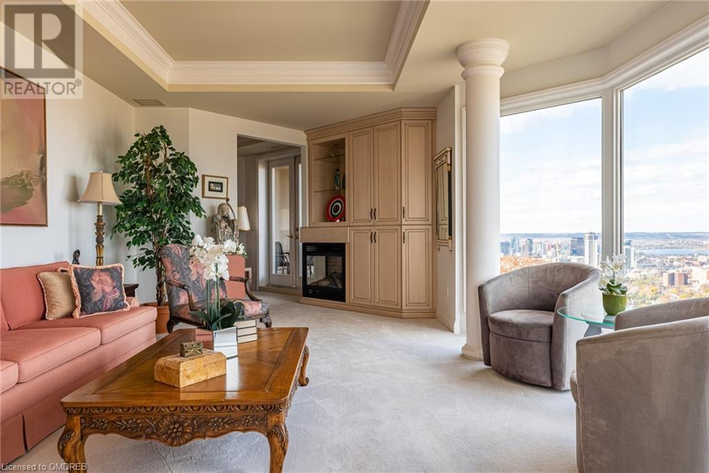 174 MOUNTAIN PARK Avenue Unit# 6 EAST