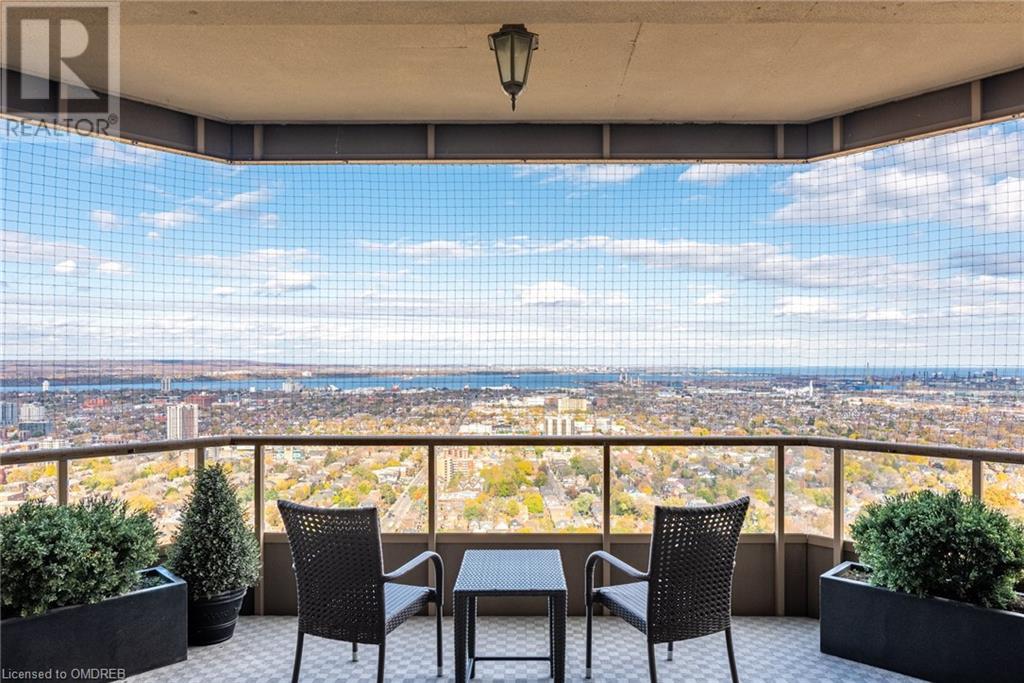 174 MOUNTAIN PARK Avenue Unit# 6 EAST