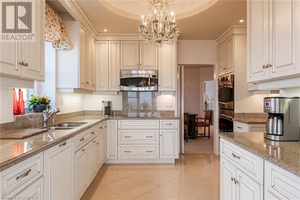 174 MOUNTAIN PARK Avenue Unit# 6 EAST