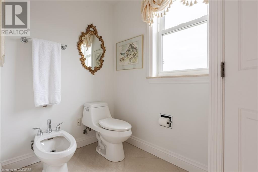 174 MOUNTAIN PARK Avenue Unit# 6 EAST