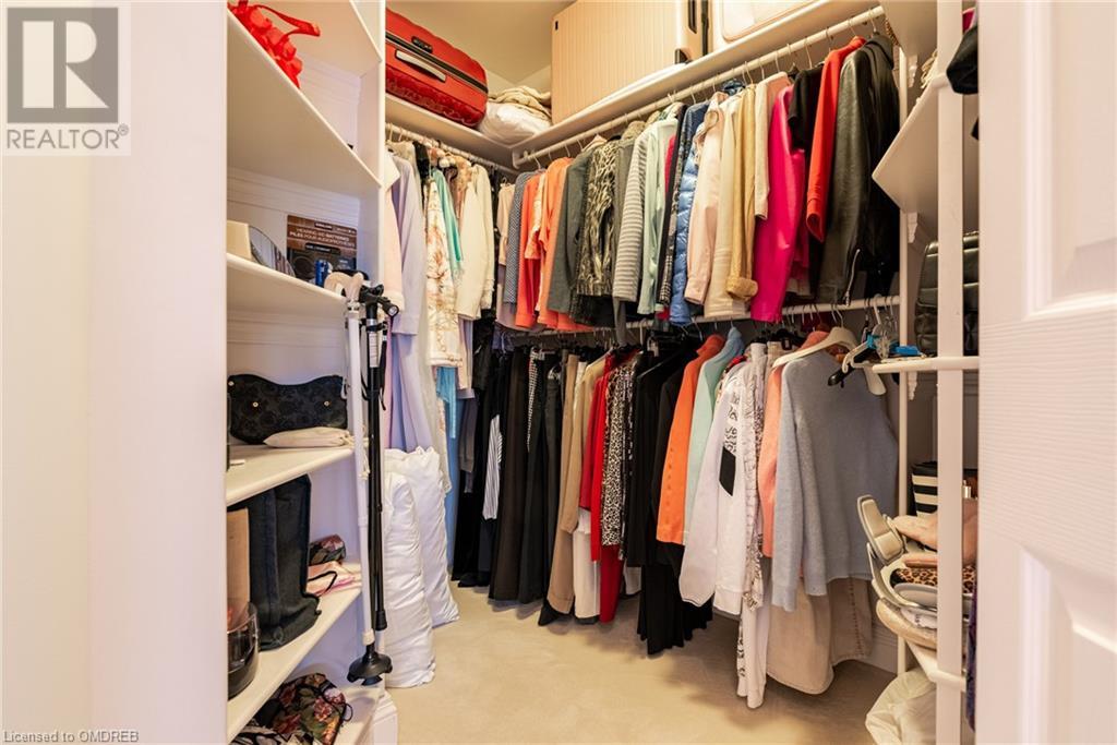 174 MOUNTAIN PARK Avenue Unit# 6 EAST