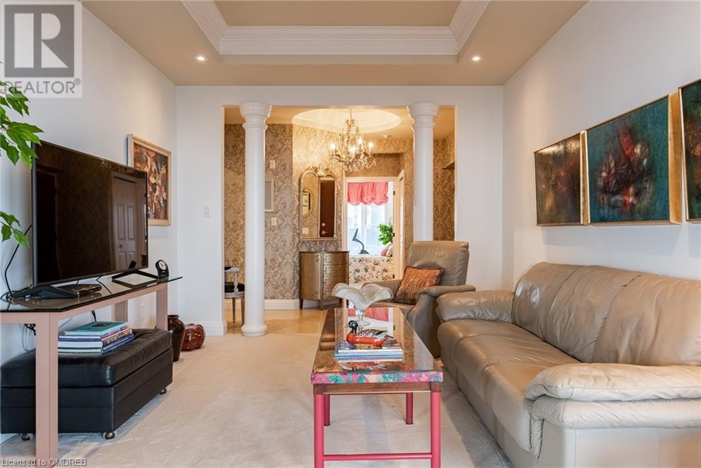 174 MOUNTAIN PARK Avenue Unit# 6 EAST