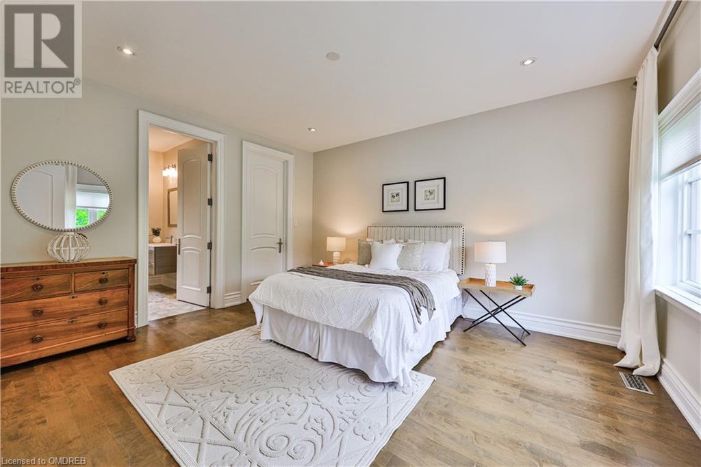 469 MAPLE GROVE Drive