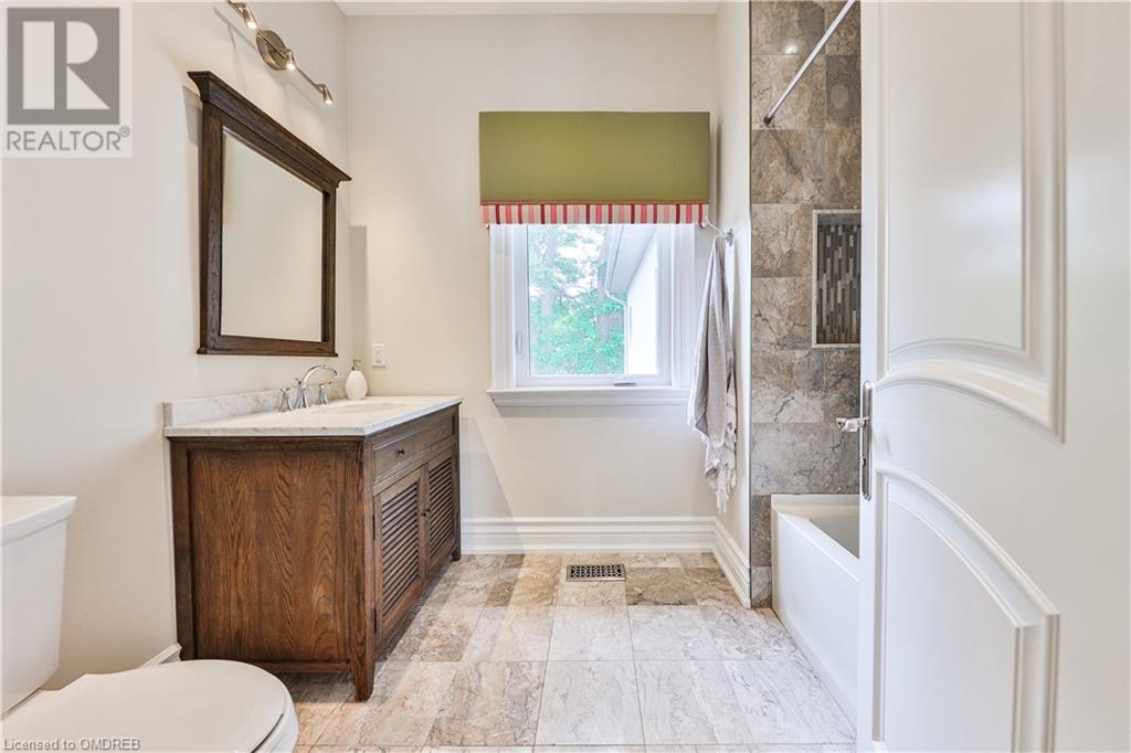 469 MAPLE GROVE Drive