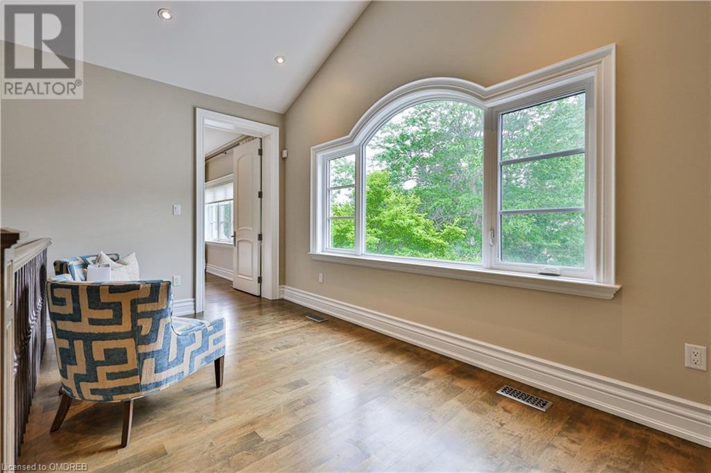 469 MAPLE GROVE Drive