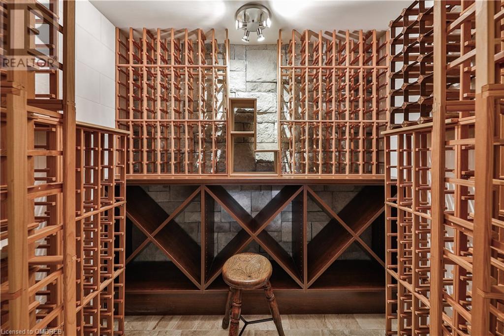 469 MAPLE GROVE Drive